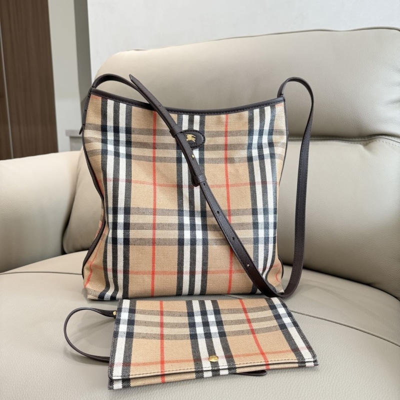 Bv*b*rry hobo bags